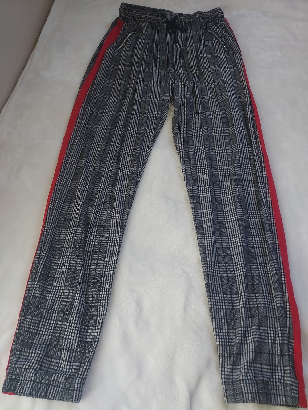 Women's 2X Edgy Gray Plaid Jogger Pants Red Side Stripe Zip Pockets Academia